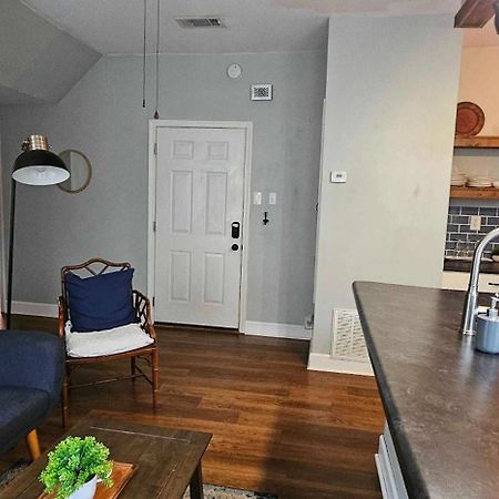 Dauphin District Darling #4 Downtown, Dining Apartment Мобил Екстериор снимка